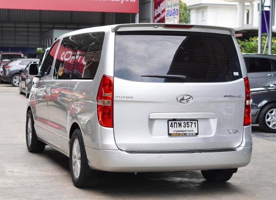 2013 Hyundai H-1 สีเงิน