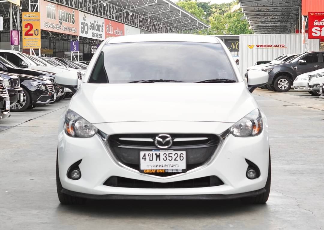 2015 Mazda 2 Hatchback (5 ประตู) สีขาว