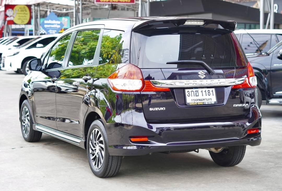 2017 Suzuki Ertiga สีดำ