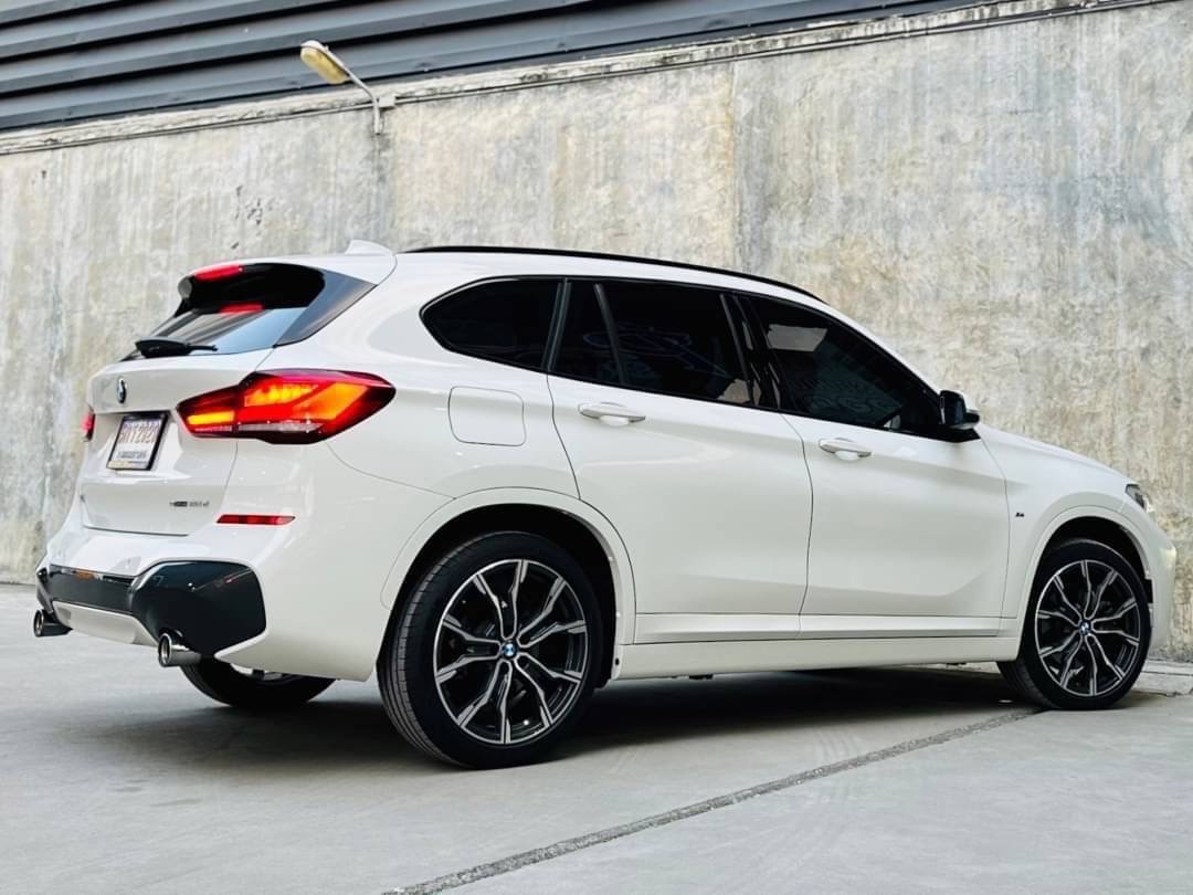 2021 BMW X1 U11 สีขาว