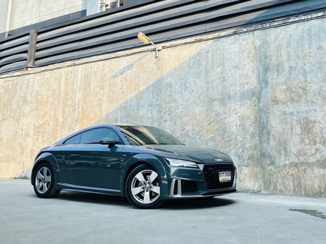 2020 Audi TT สีเทา