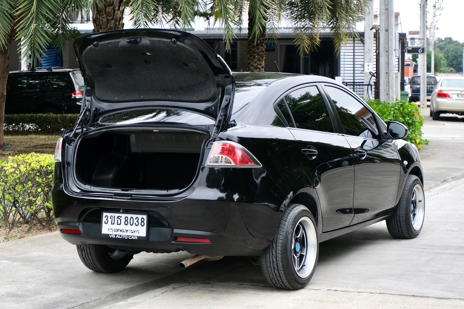 Mazda2 Groove 1.5 ปี2010 เกียร์ธรรมดา เบนซิน สีดำ