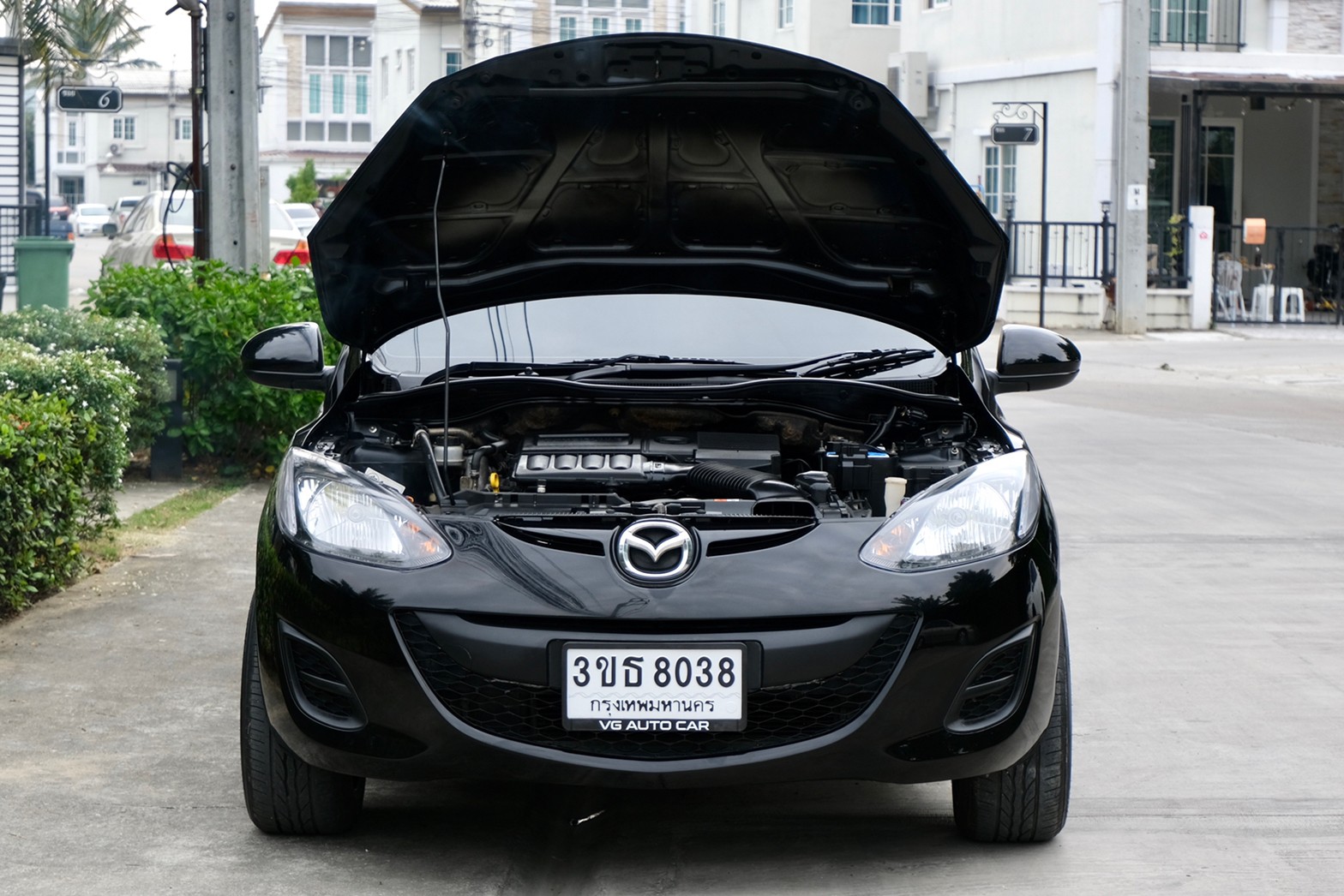 Mazda2 Groove 1.5 ปี2010 เกียร์ธรรมดา เบนซิน สีดำ