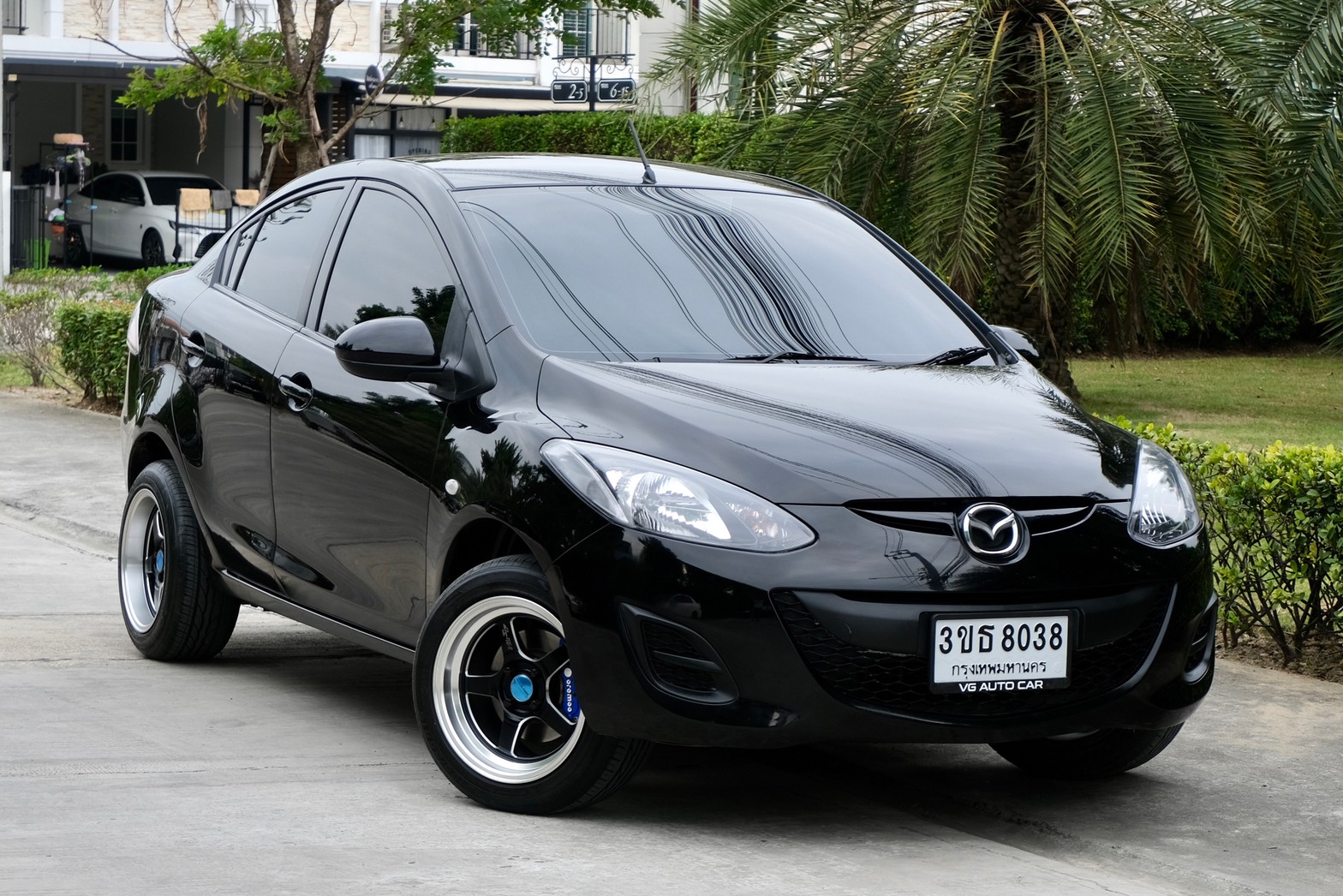 Mazda2 Groove 1.5 ปี2010 เกียร์ธรรมดา เบนซิน สีดำ