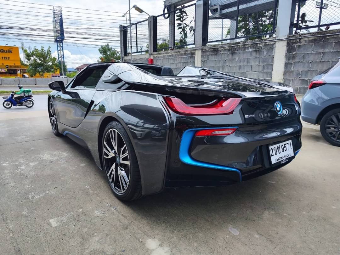 2018 BMW i8 สีดำ