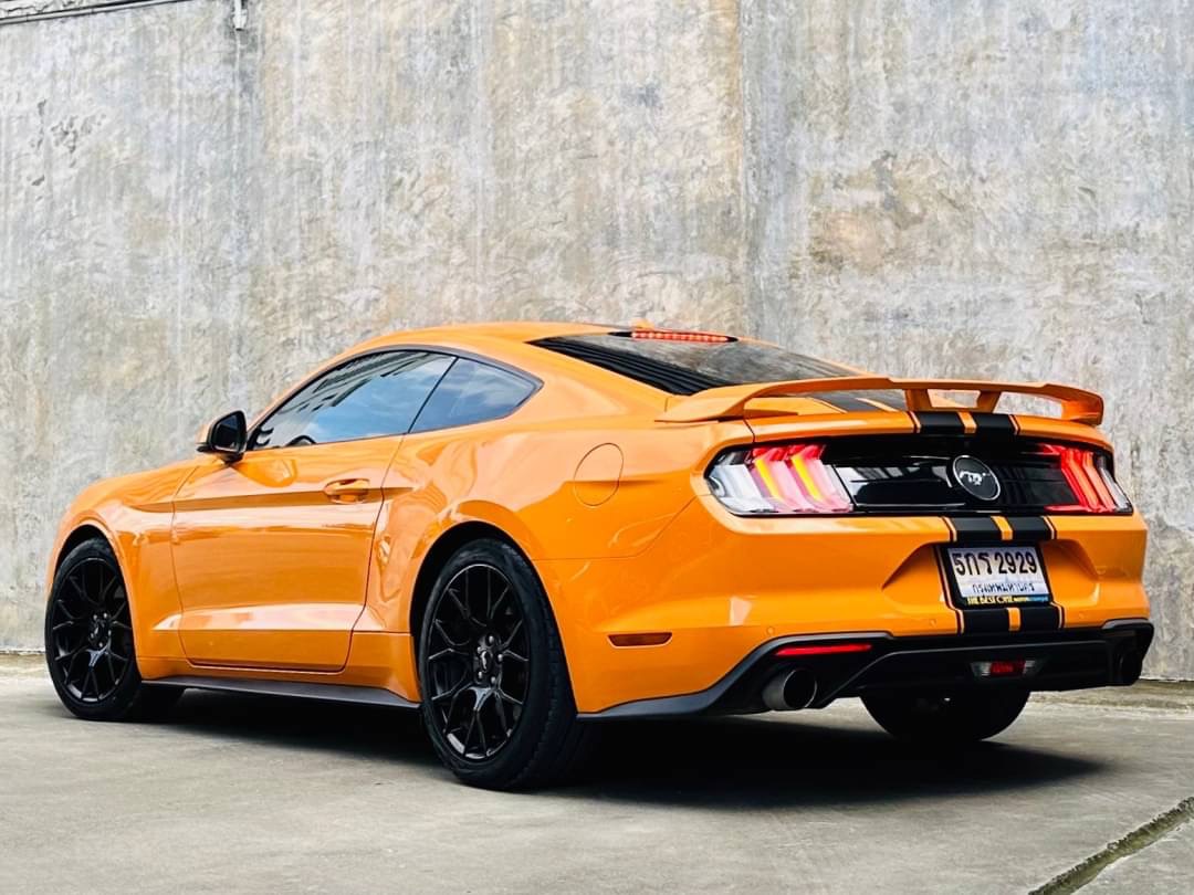 2020 Ford Mustang 2.3L สีส้ม