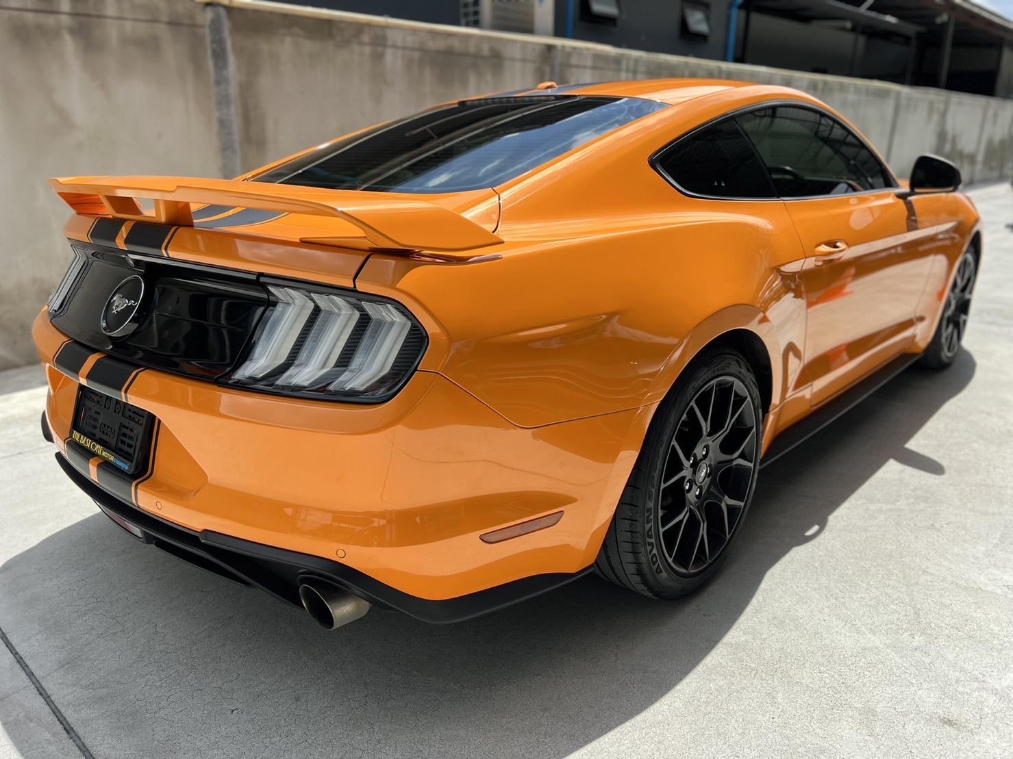 2020 Ford Mustang 2.3L สีส้ม