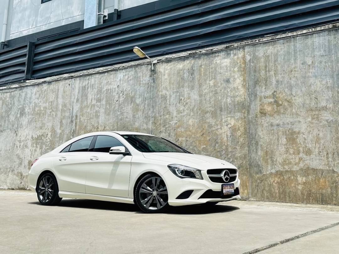 2015 Mercedes-Benz CLA-Class C117 CLA180 สีขาว