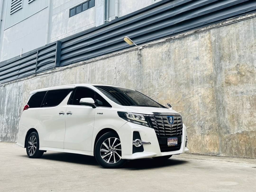 2016 Toyota Alphard สีขาว