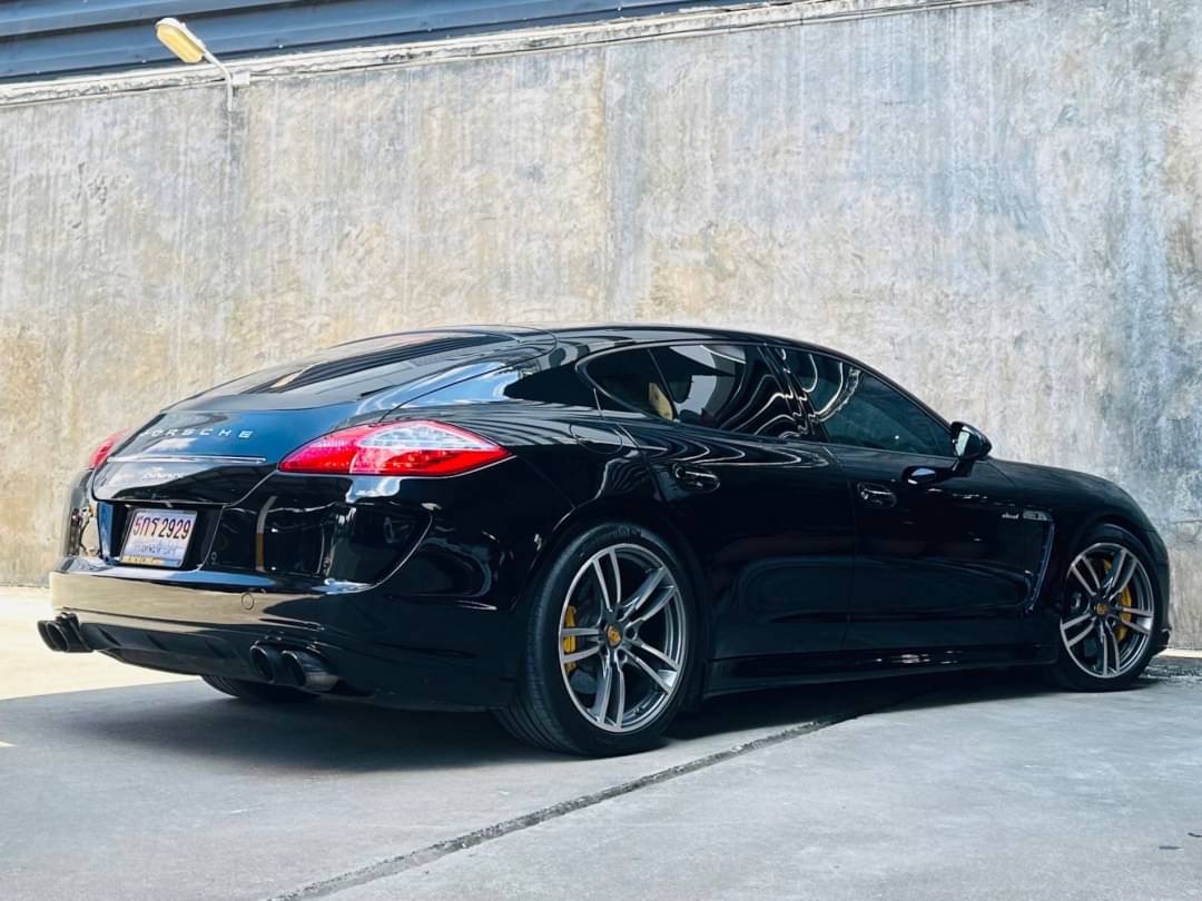 2012 Porsche Panamera สีดำ