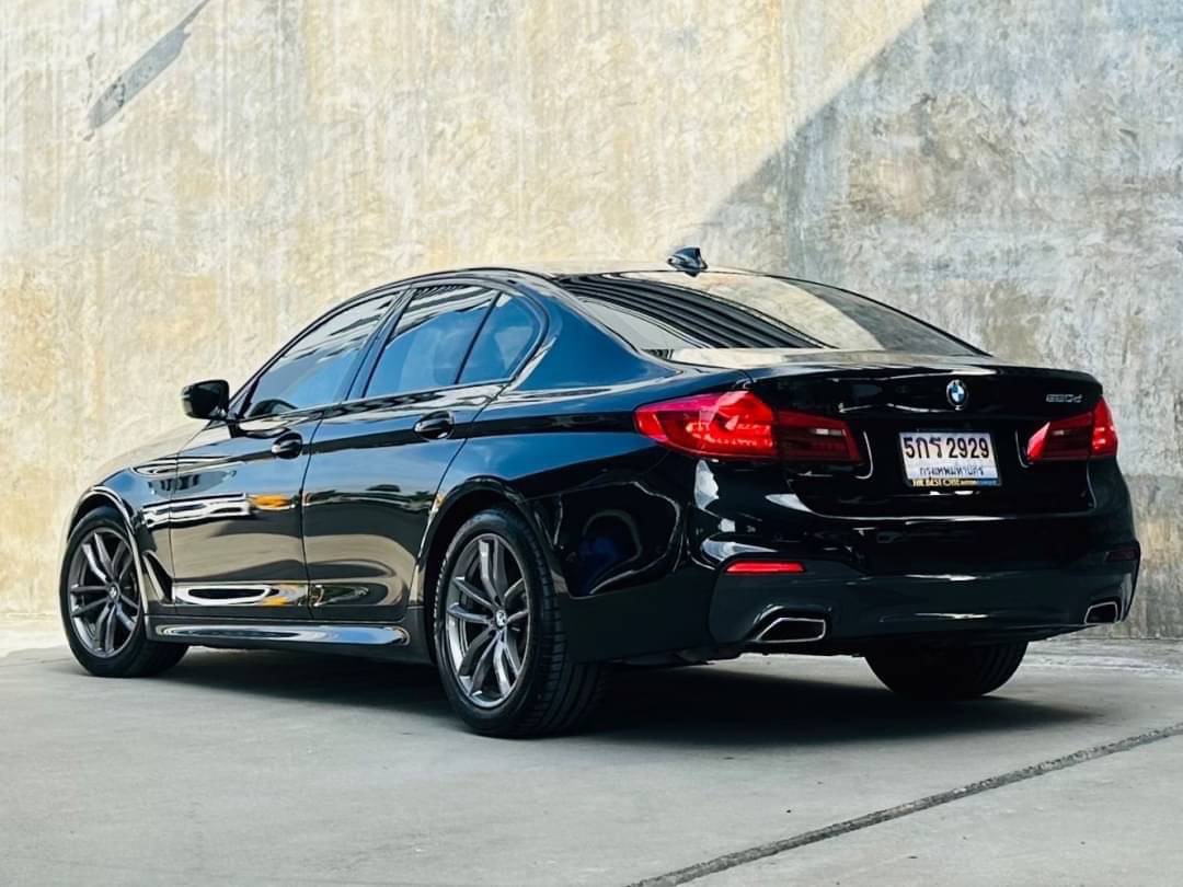 2018 BMW 5 Series F10 520d สีดำ