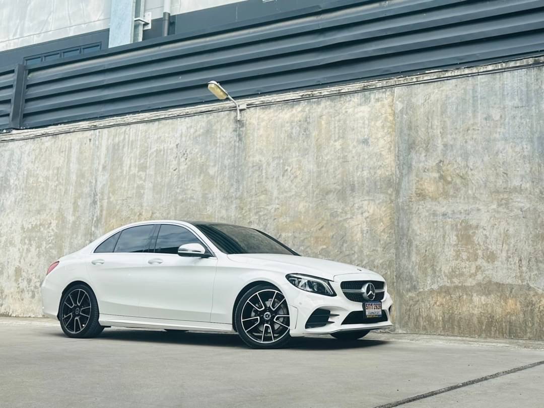 2021 Mercedes-Benz C-Class C 220 d สีขาว