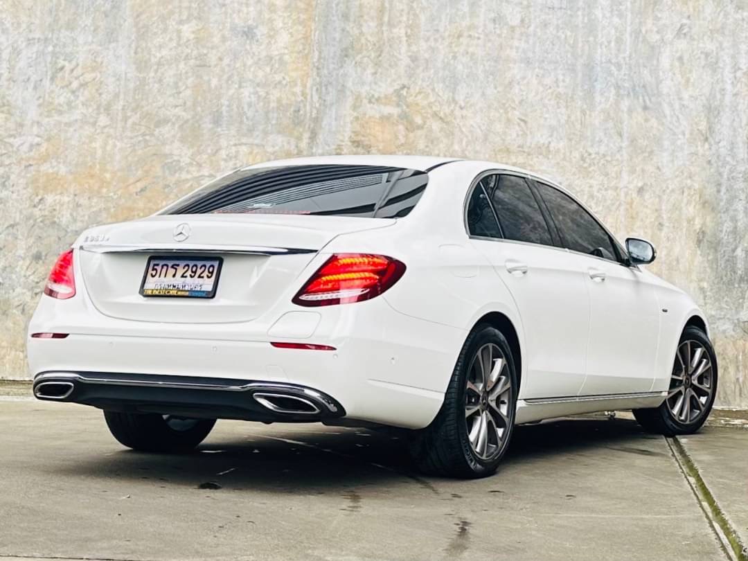 2018 Mercedes-Benz E-Class W213 E350 สีขาว