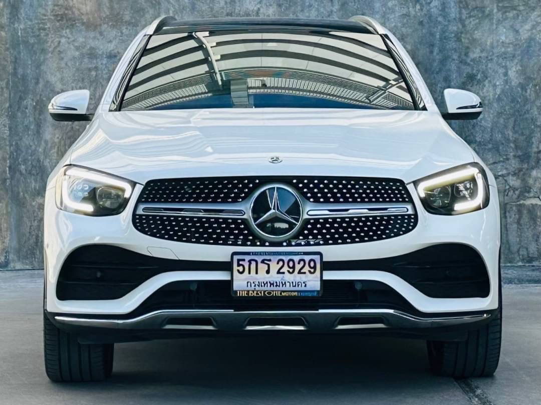 2020 Mercedes-Benz GLC-Class GLC 300 e 4MATIC AMG สีขาว