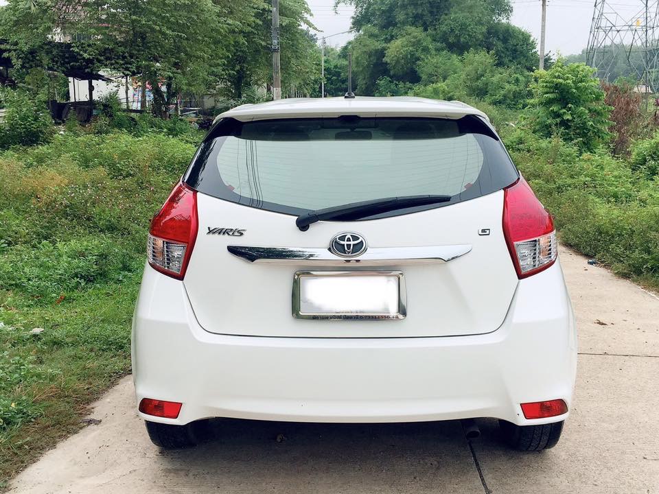 Toyota Yaris ปี 2014 สีขาว