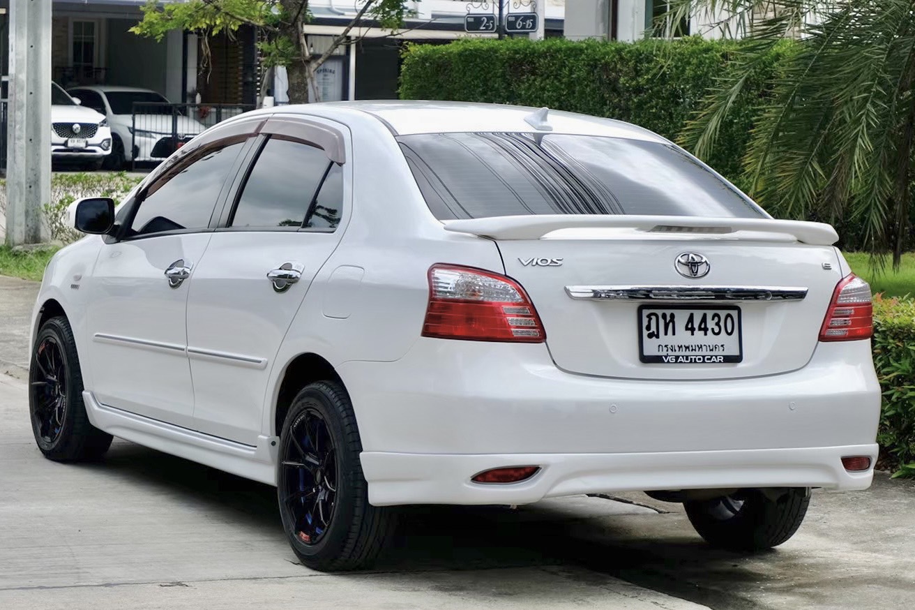 Toyota vios 1.5E ออโต้ เบนซิน ปี2010 สีขาว