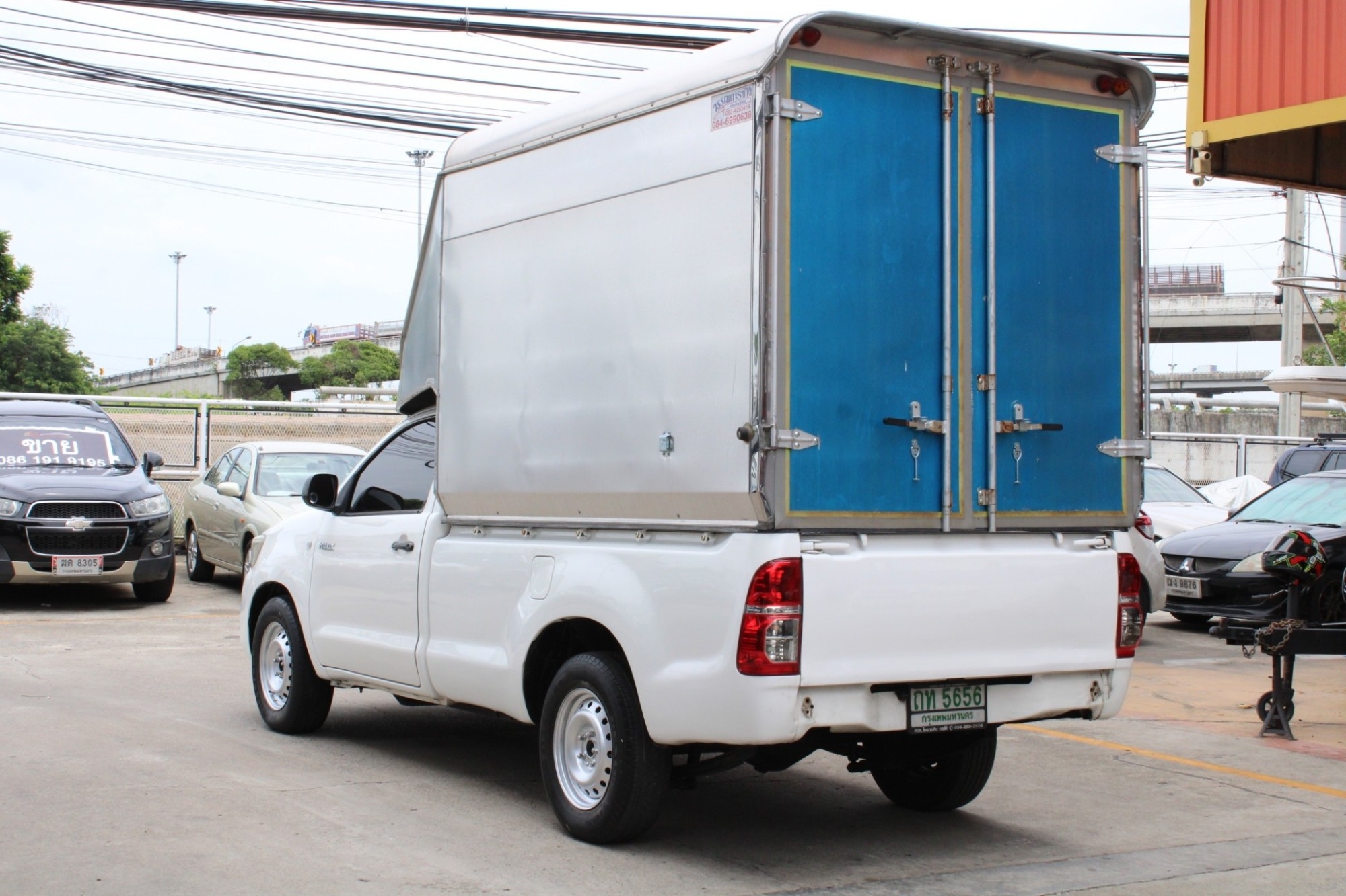 2014 Toyota Hilux Vigo CHAMP 2.5 J SINGLE MT สีขาว พร้อมหลังคาตู้ทึบของใหม่ ขนาด 2.10เมตร พร้อมใช้งานเชิงพานิชย์ทุกประเภท เอาไปรวยแน่นอน จัดได้เต็ม