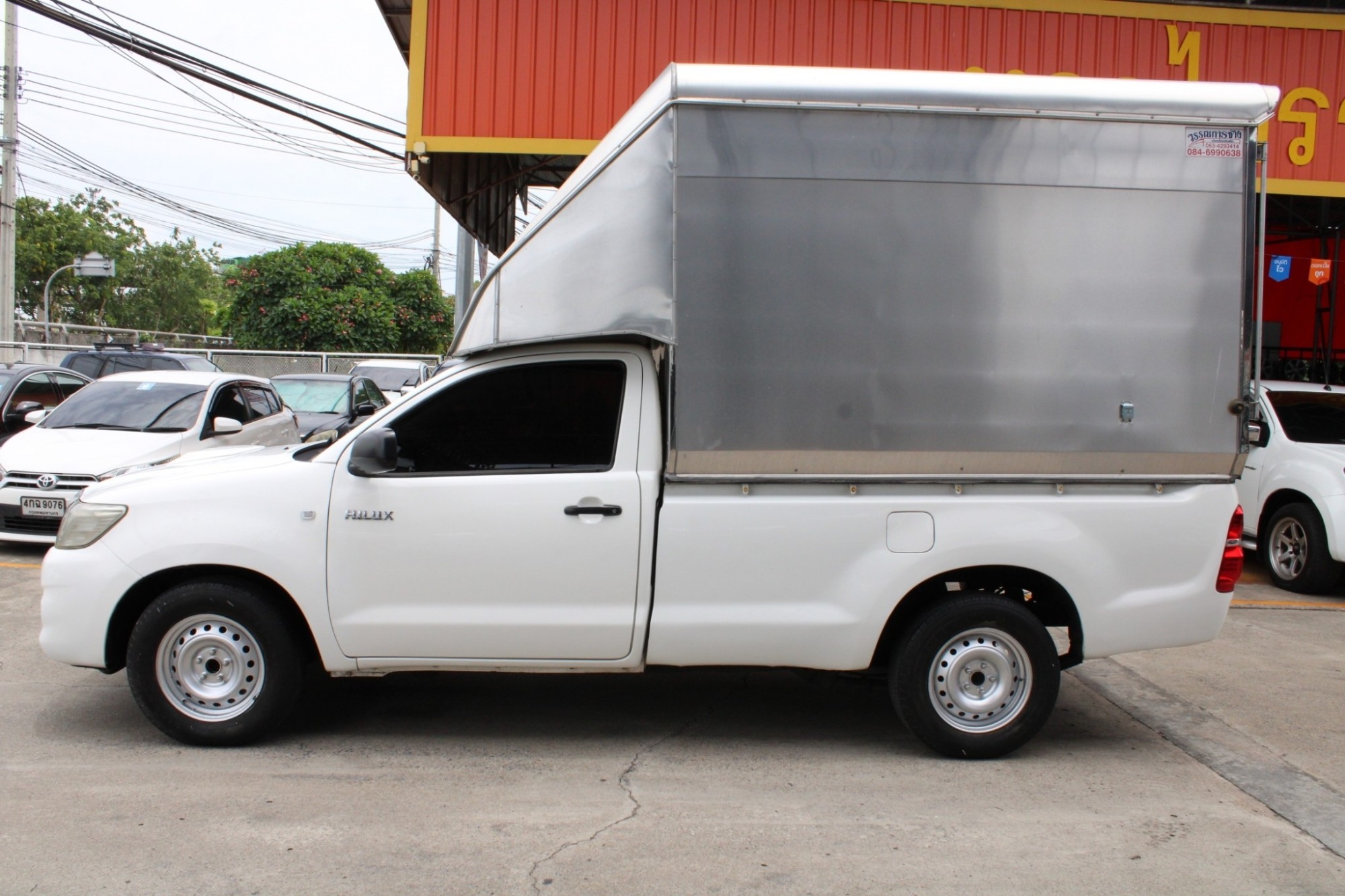 2014 Toyota Hilux Vigo CHAMP 2.5 J SINGLE MT สีขาว พร้อมหลังคาตู้ทึบของใหม่ ขนาด 2.10เมตร พร้อมใช้งานเชิงพานิชย์ทุกประเภท เอาไปรวยแน่นอน จัดได้เต็ม