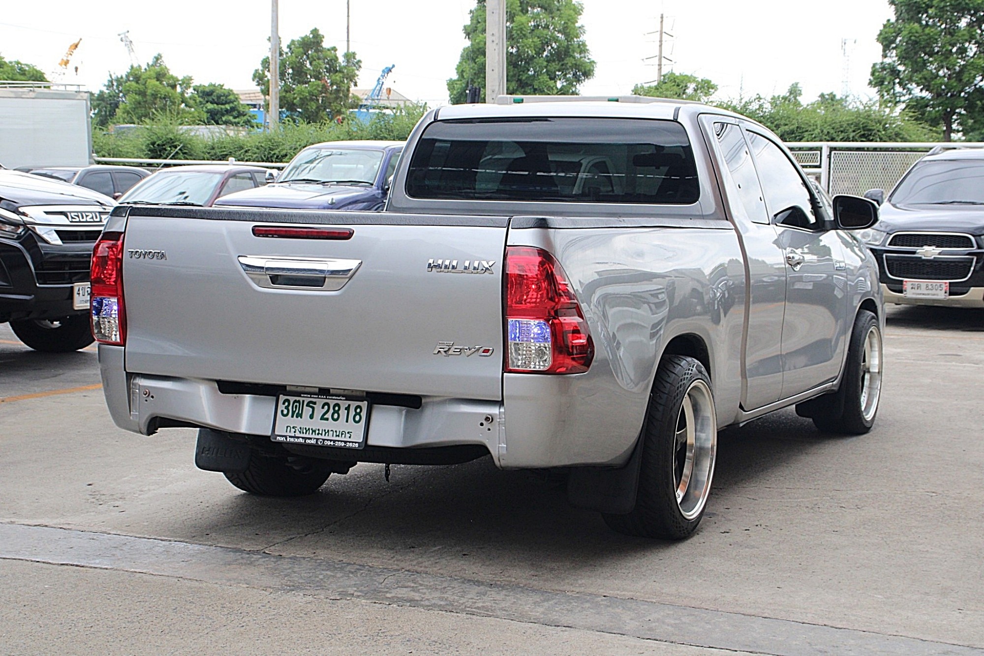 ถูกสุดในเวบ จัดได้ท่วมๆ ออกรถไม่ต้องใช้เงิน 2016 Toyota Hilux Revo SMARTCAB 2.4 J Plus M/T สีเทา เกียร์ธรรมดา