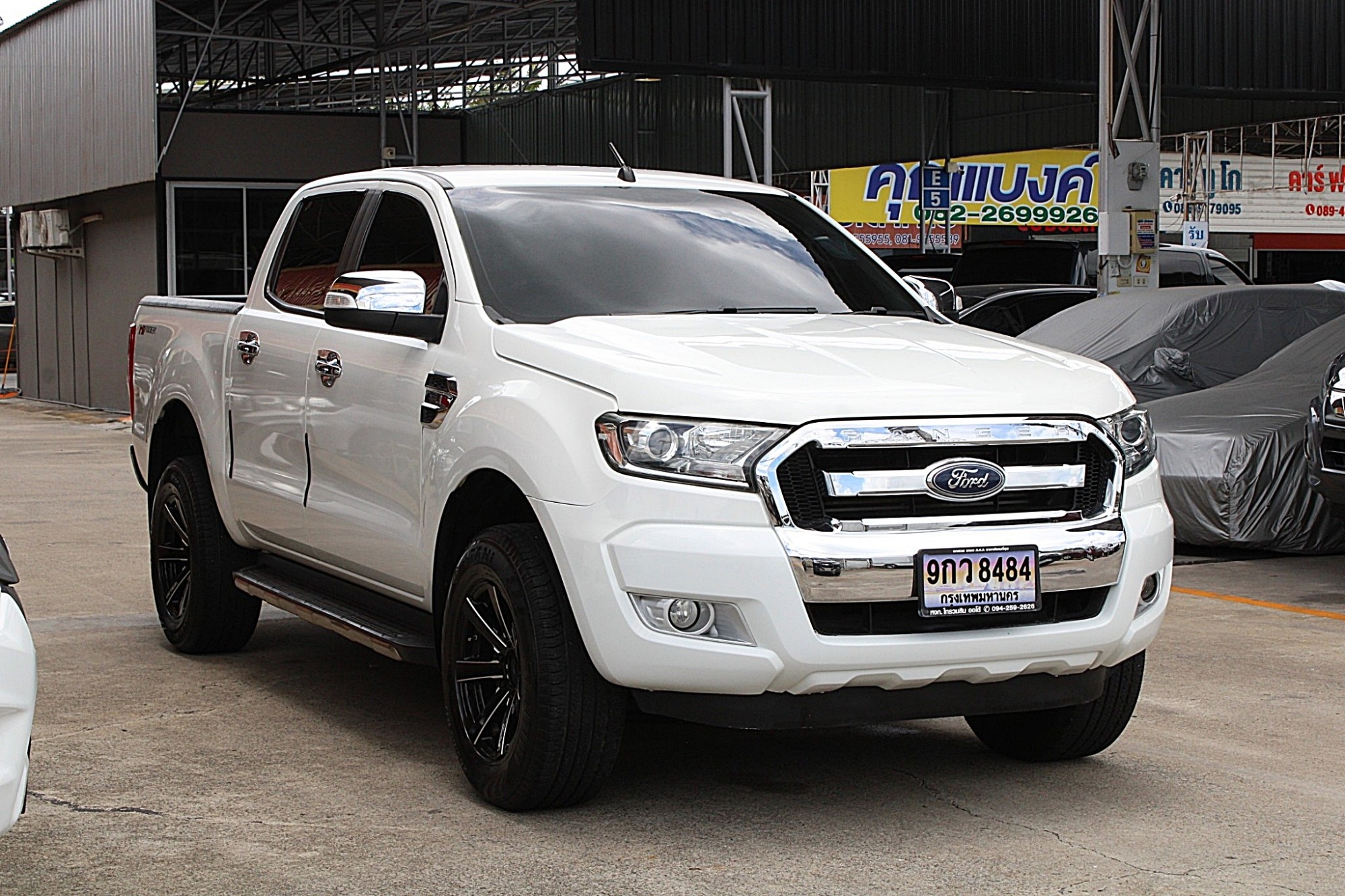 จัดได้ถึง 520000 ออกรถ0บาท 2016 Ford Ranger 2.2 XLT DOUBLE CAB Hi-Rider AT สีขาว เกียร์ออโต้ มือเดียวออกห้าง