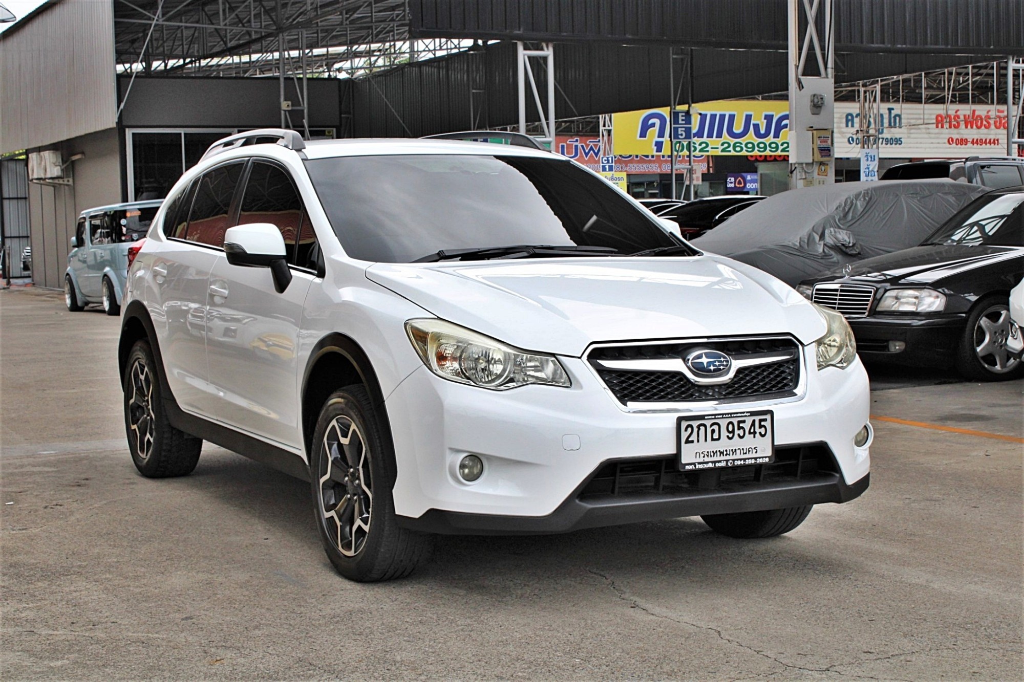 ราคาน่าคบ งบไม่เกิน 400,000 ปี2012 Subaru XV 2.0i-P AWD AT สีขาว เกียร์ออโต้