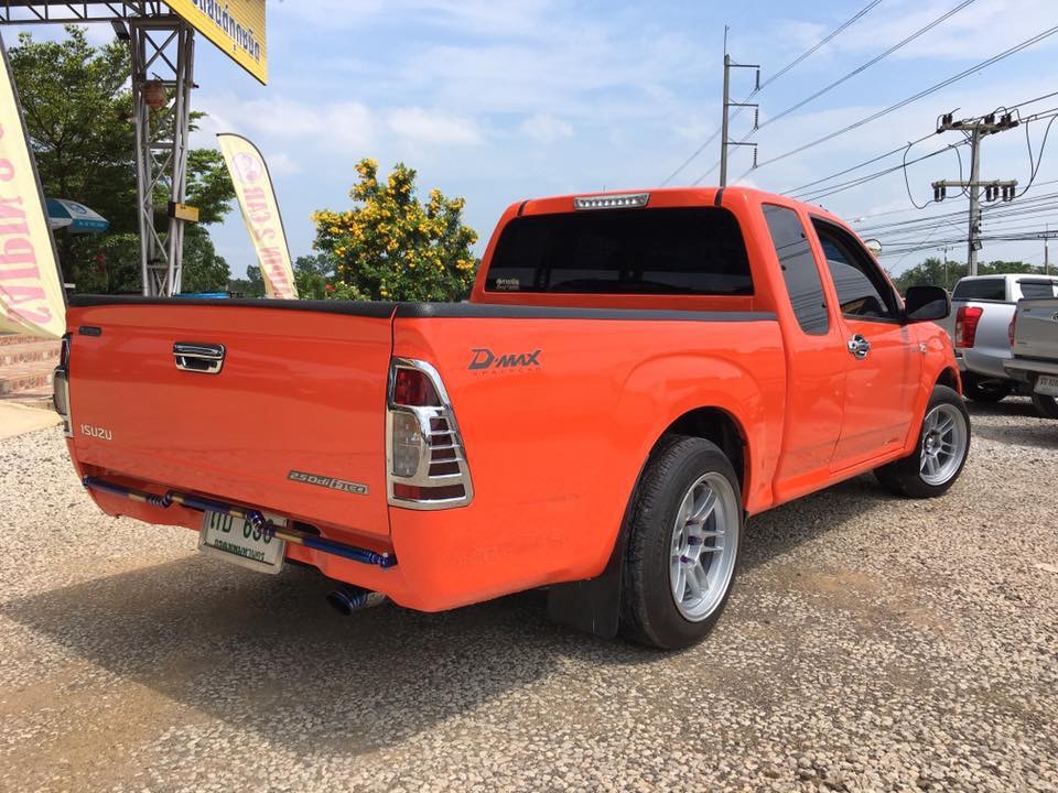 Isuzu D-Max Space Cab ปี 2009 สีส้ม