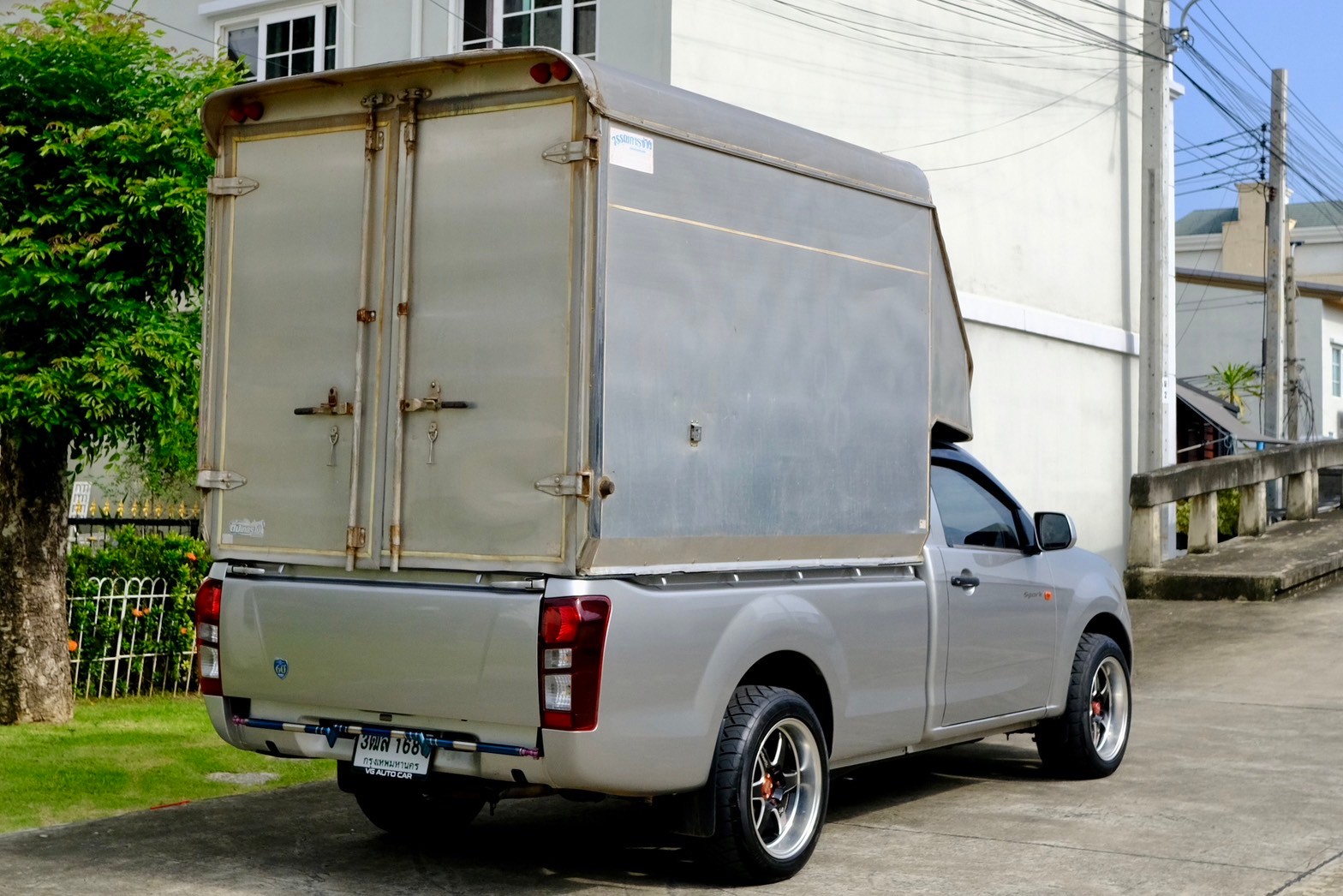 🔥รุ่นรถ : Isuzu Dmax 1.9 Spark (ตอนเดียว) เครื่องยนต์: ดีเซล เกียร์:MT ปี: 2018 สี:เทา ไมล์: 18x,xxx กม.