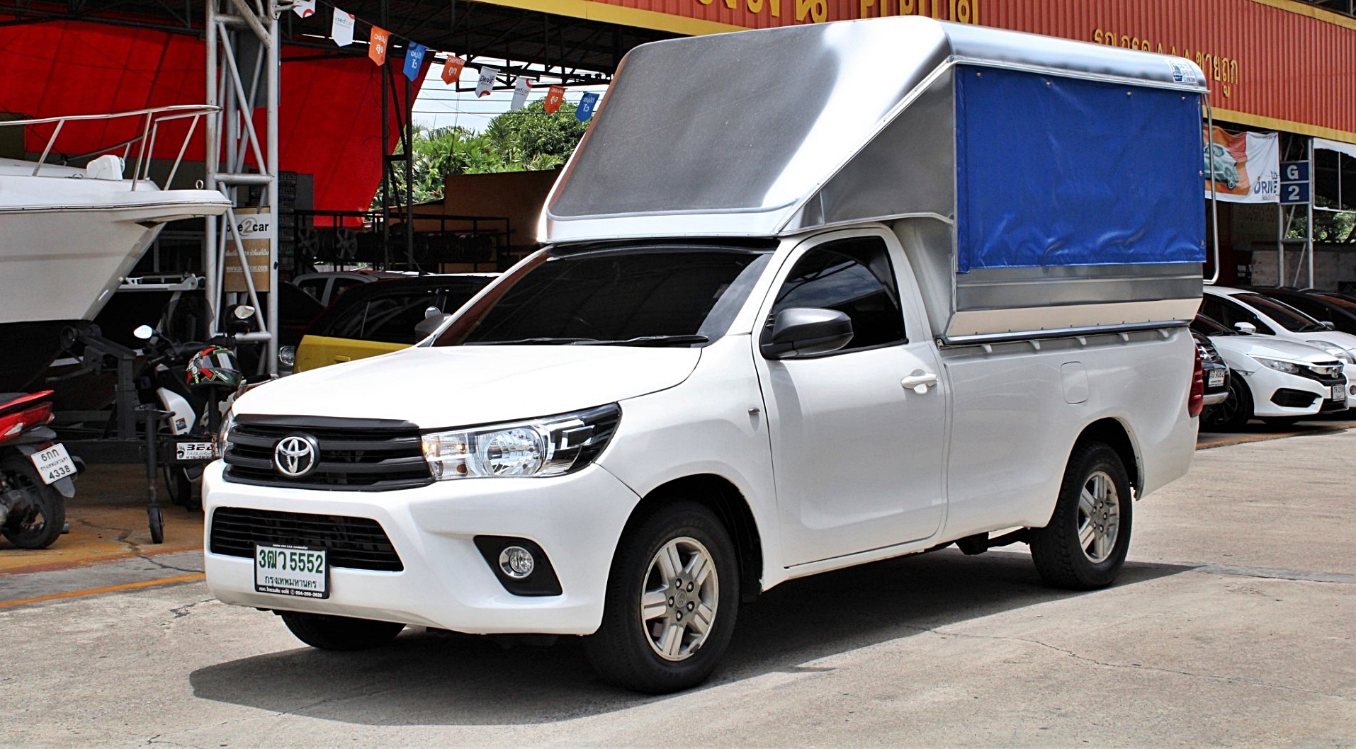 หลังคานั่งสองแถวของใหม่ เหมาะเอาไปรับส่งคนงาน 2016 Toyota Hilux Revo 2.4 J M/T สีขาว เกียร์ธรรมดา