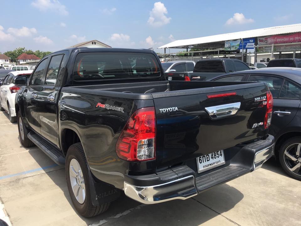 Toyota Hilux Revo Prerunner ปี 2017 สีดำ