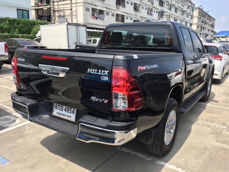 Toyota Hilux Revo Prerunner ปี 2017 สีดำ