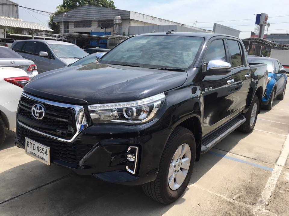 Toyota Hilux Revo Prerunner ปี 2017 สีดำ