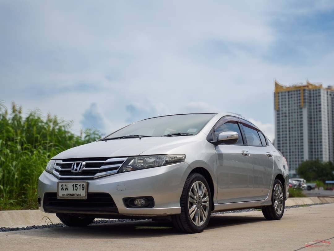 2012 Honda City สีเงิน