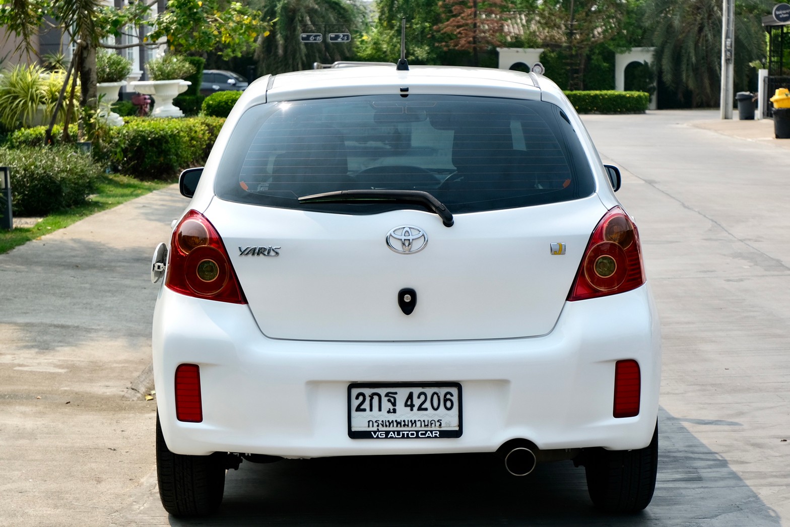 Toyota Yaris 1.5 J ปี: 2013 สี: ขาว ไมล์ 140,000 กม.