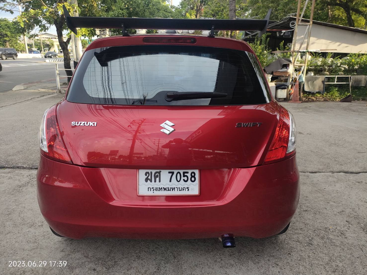 Suzuki Swift 1.2 GLX 2012 รถเก๋ง 5 ประตู เลขไมล์ 160,000 พร้อมโอน