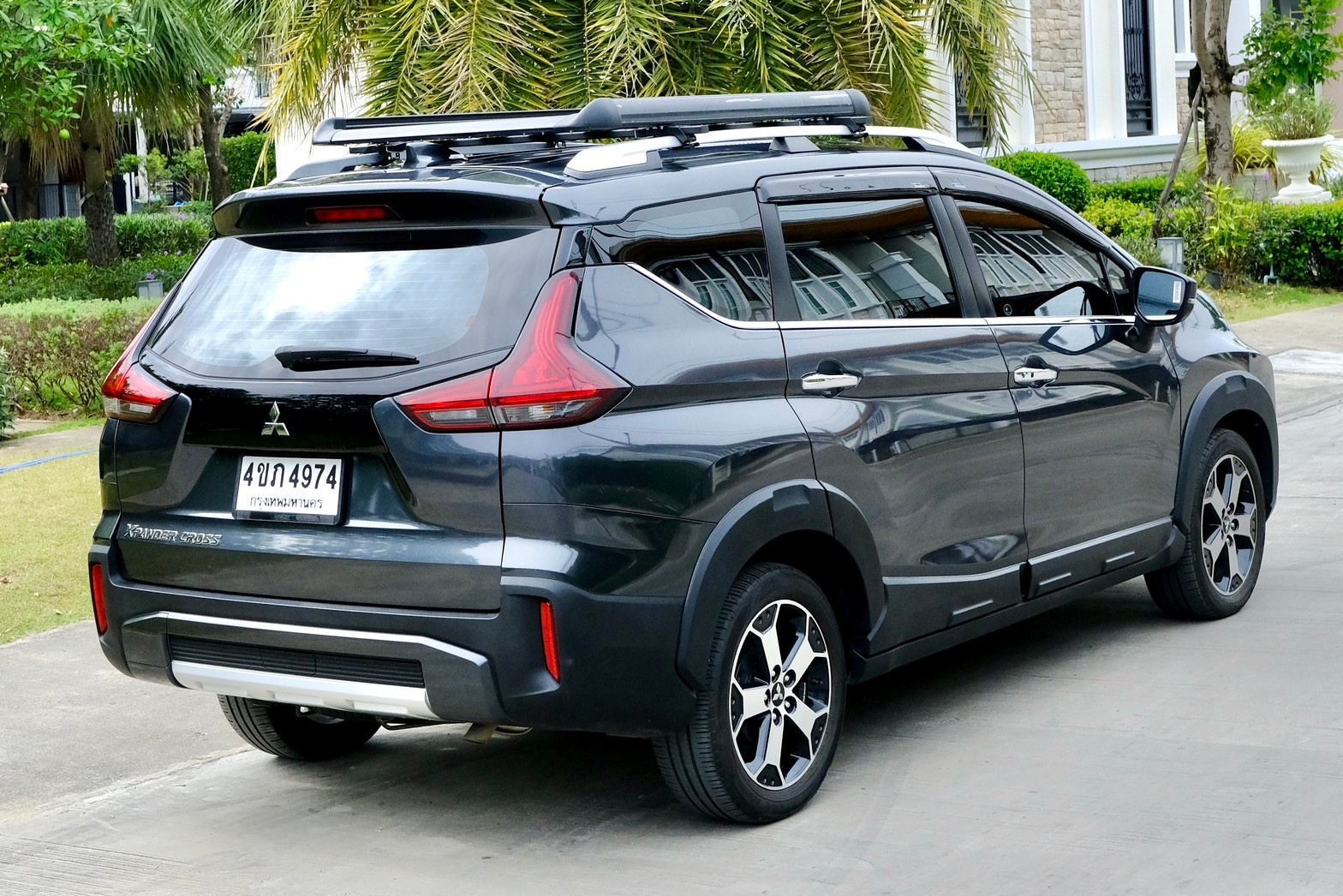 Mitsubishi Xpander cross (ตัวท็อป) ออโต้ ปี2020 สีเทา ไมล์ 45,xxx กม.