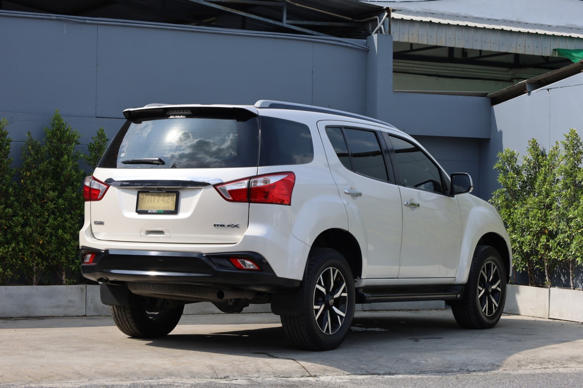 2019 ISUZU MU-X 1.9DVD auto ฟรีดาวน์ ไมล์ 14xxxx km