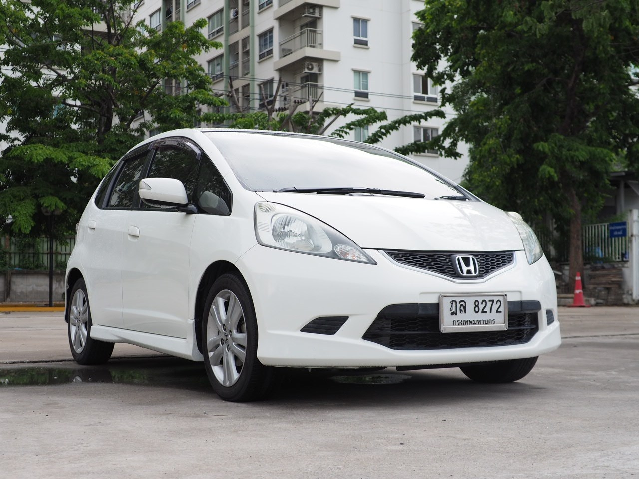 2010 Honda Jazz GE สีขาว