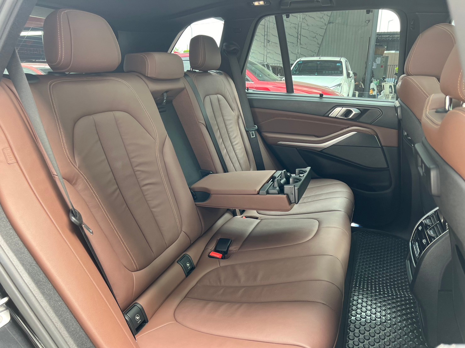 2021 BMW X5 G05 สีดำ