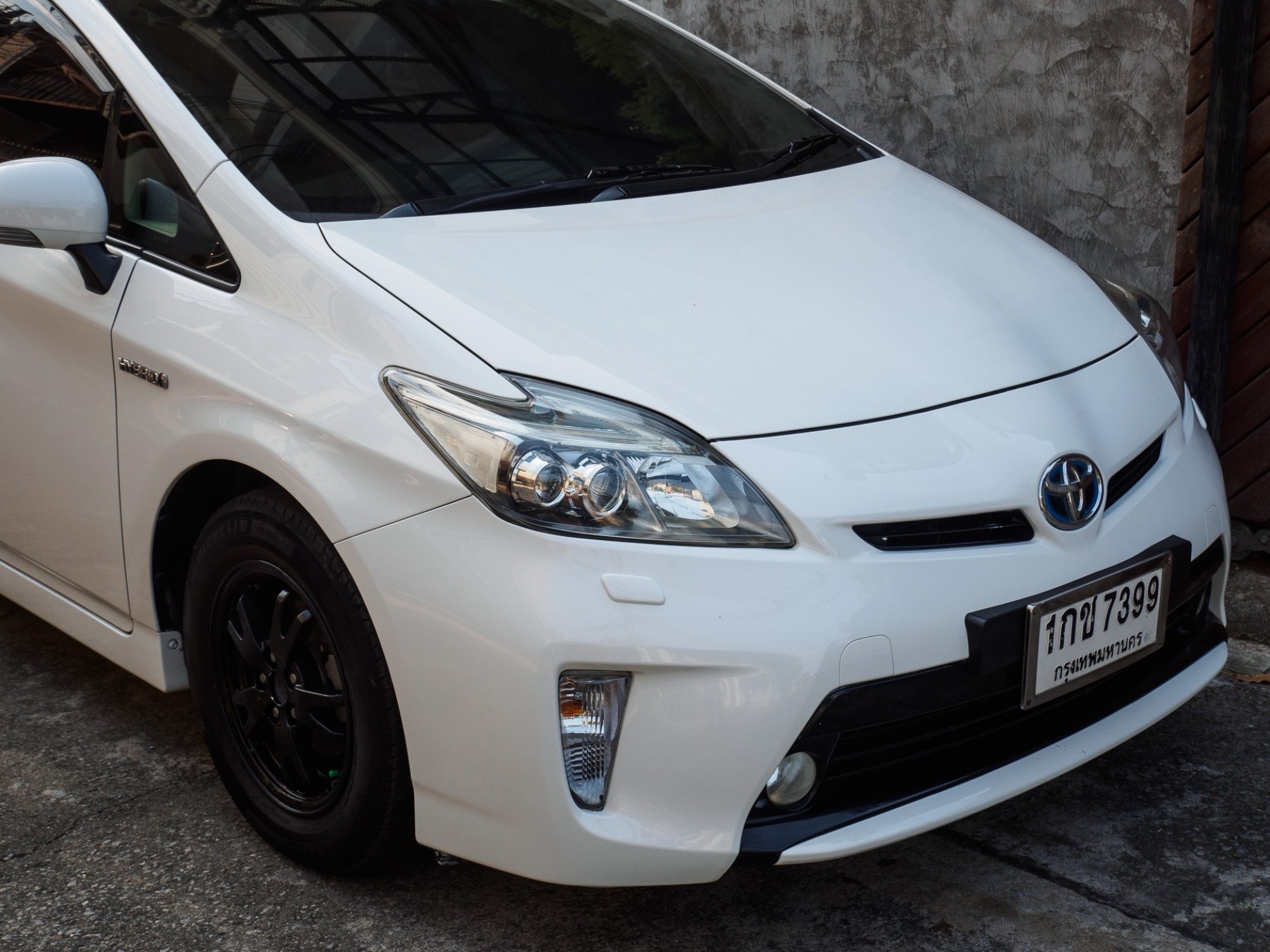 2012 Toyota Prius สีขาว