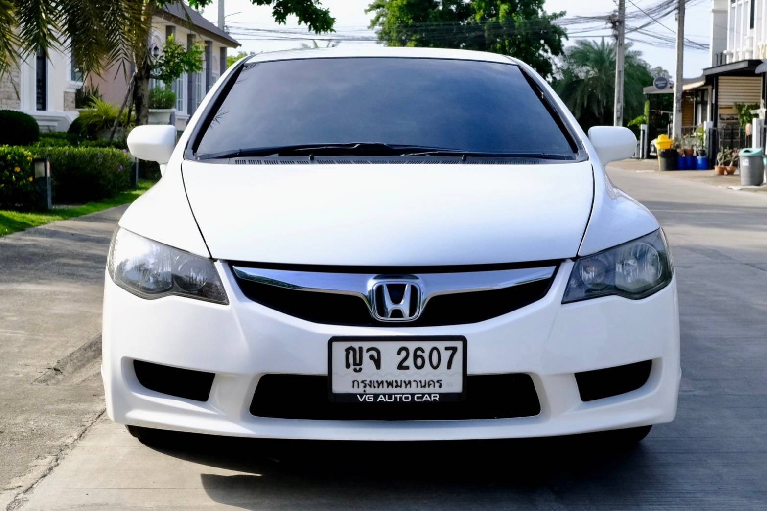 Honda Civic 1.8s (as) เครื่องยนต์: เบนซิน เกียร์:AT ปี:2011 สี: ขาว ไมล์ : 97,xxx กม.