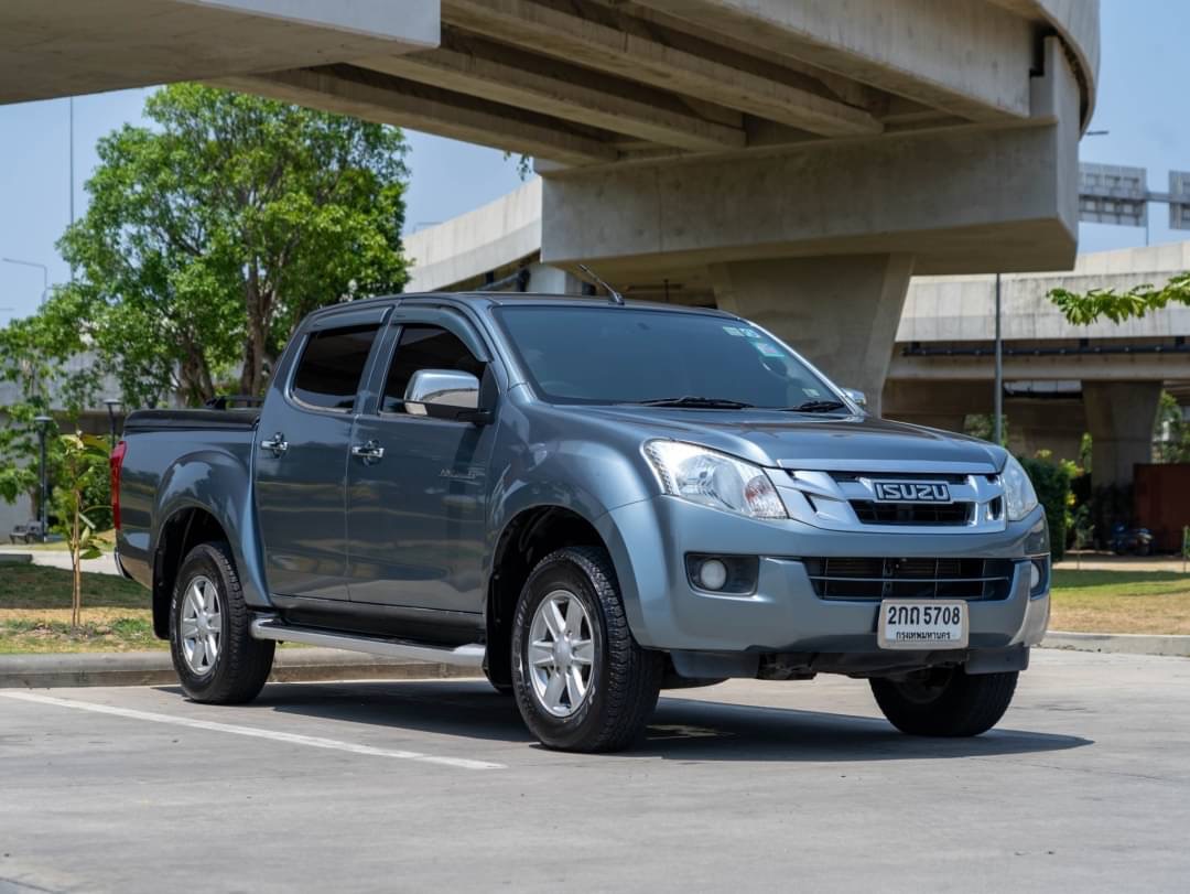 2013 Isuzu D-Max Cab4 สีเทา