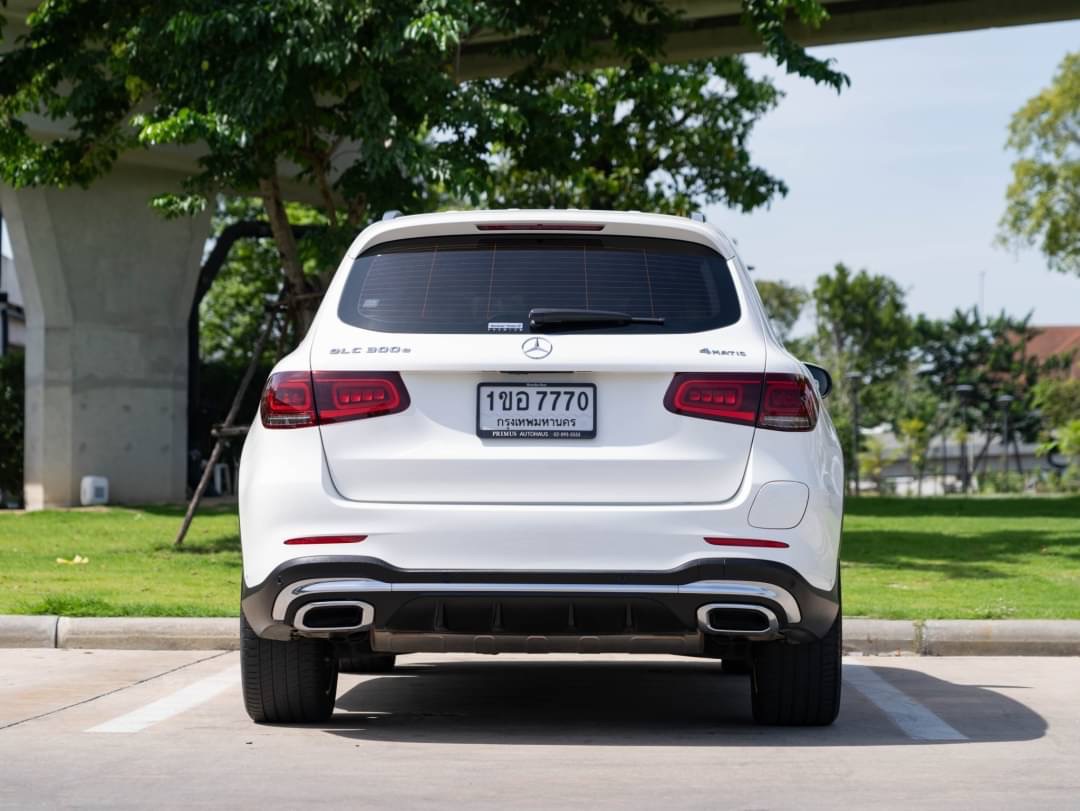 2020 Mercedes-Benz GLC-Class GLC Coupe GLC 300 e 4MATIC Coupe AMG สีขาว