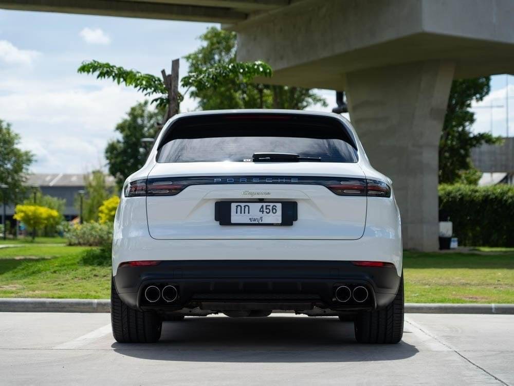 2021 Porsche Cayenne E-Hybrid สีขาว