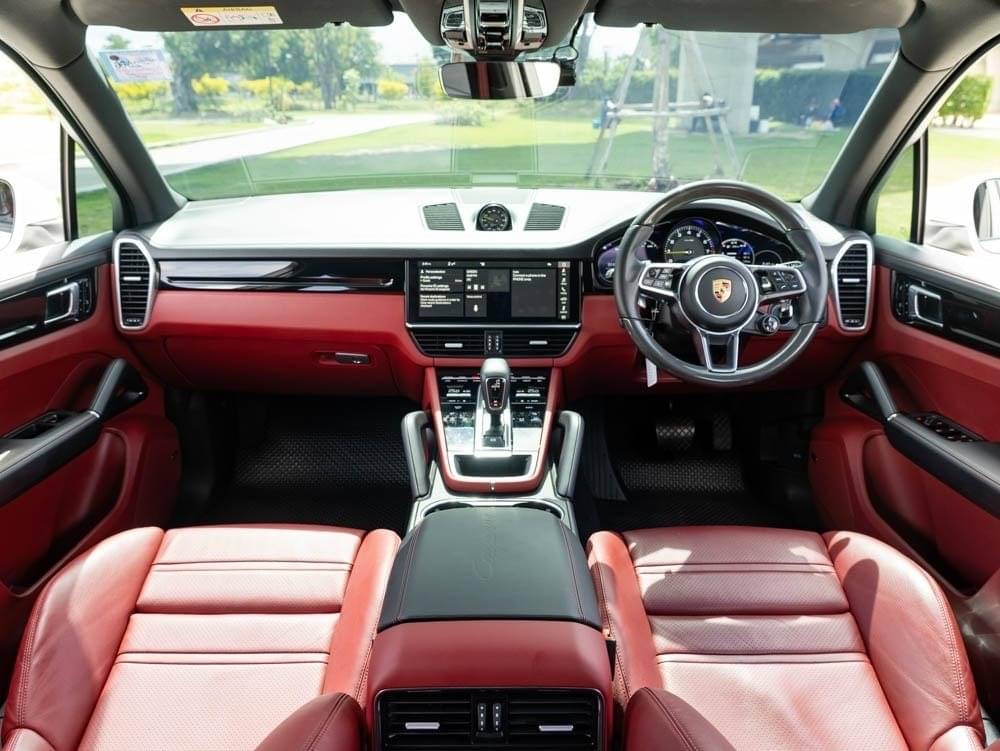 2021 Porsche Cayenne E-Hybrid สีขาว