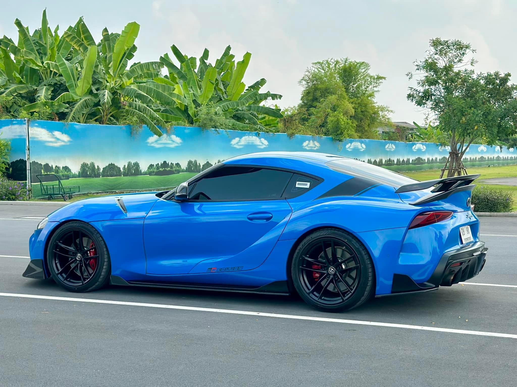 2021 Toyota Supra สีฟ้า