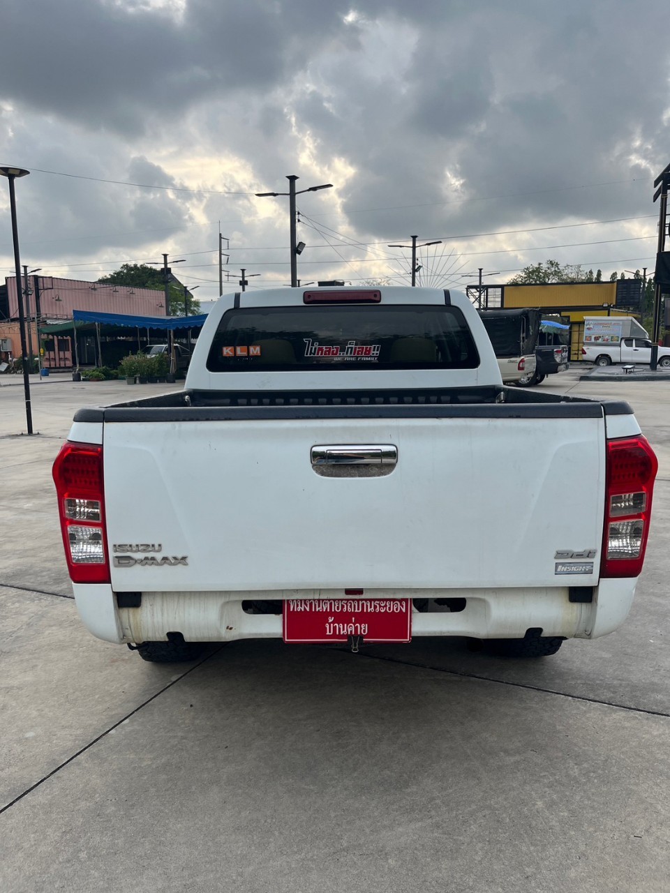 2014 Isuzu D-Max Hi-Lander (4 ประตู) สีขาว