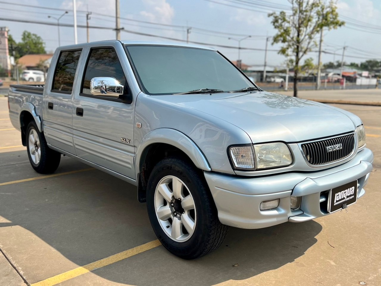 2001 Isuzu DRAGON POWER CAB4 SLX สีเทา