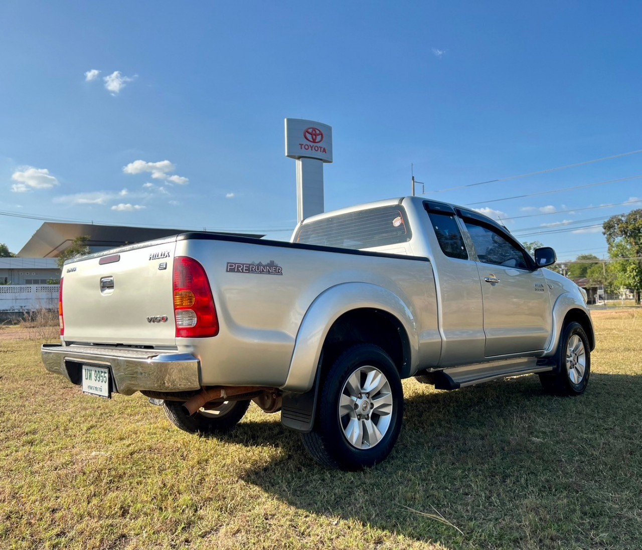 2007 Toyota Hilux Vigo Extra cab สีเงิน