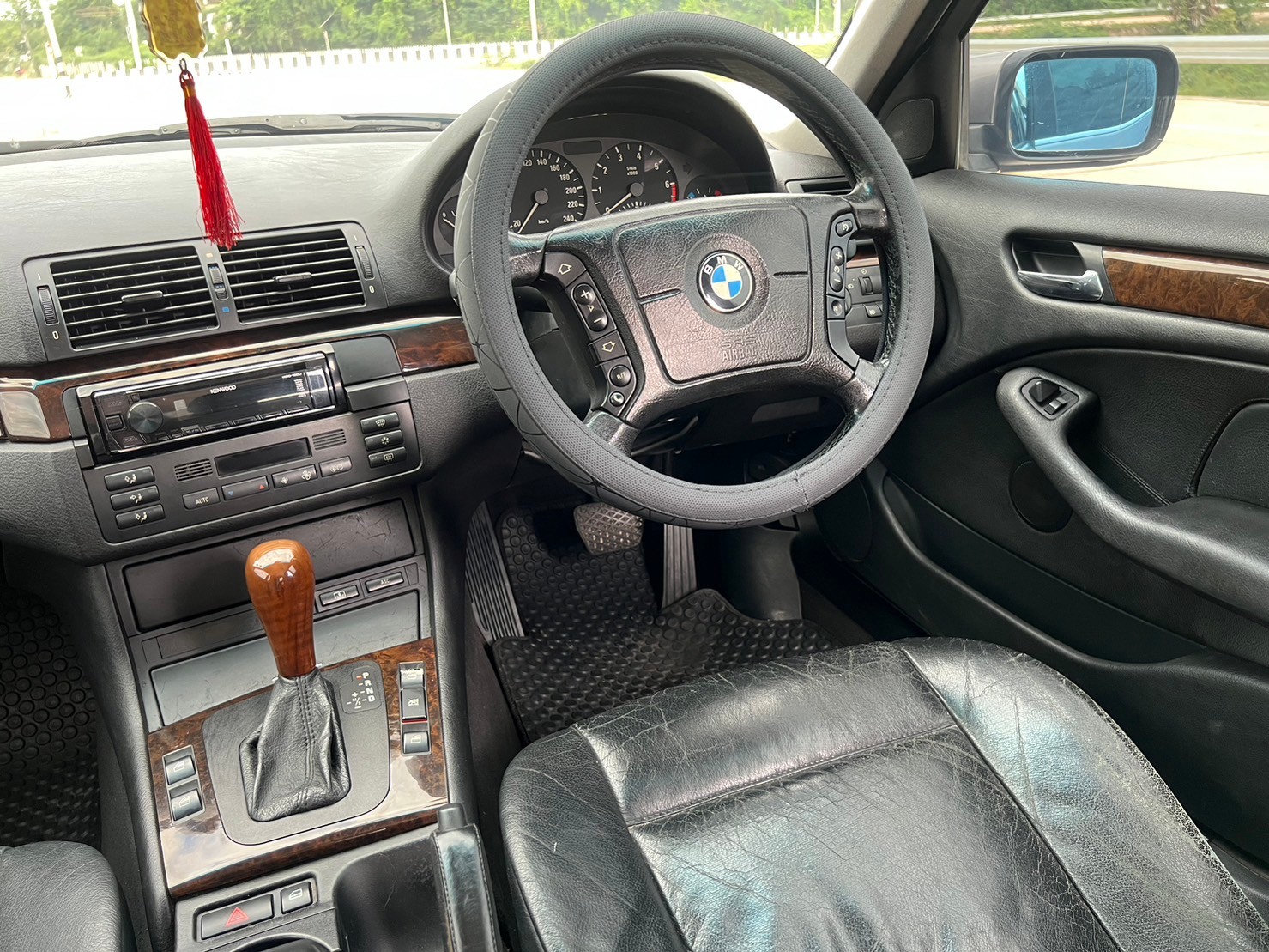 2001 BMW 323i E46 สีเทา