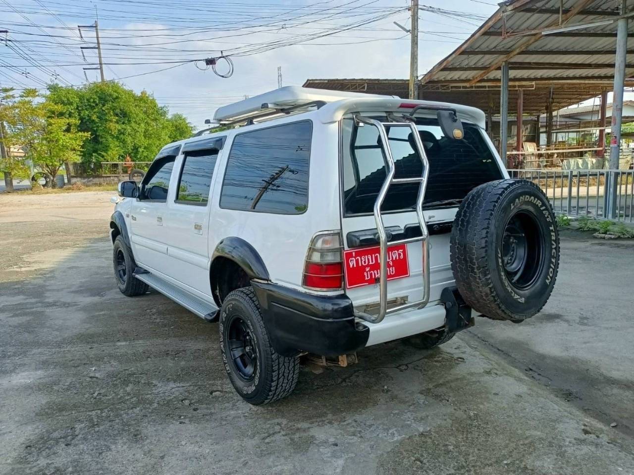 2001 Isuzu Grand Adventure 3.0 4WD สีขาว